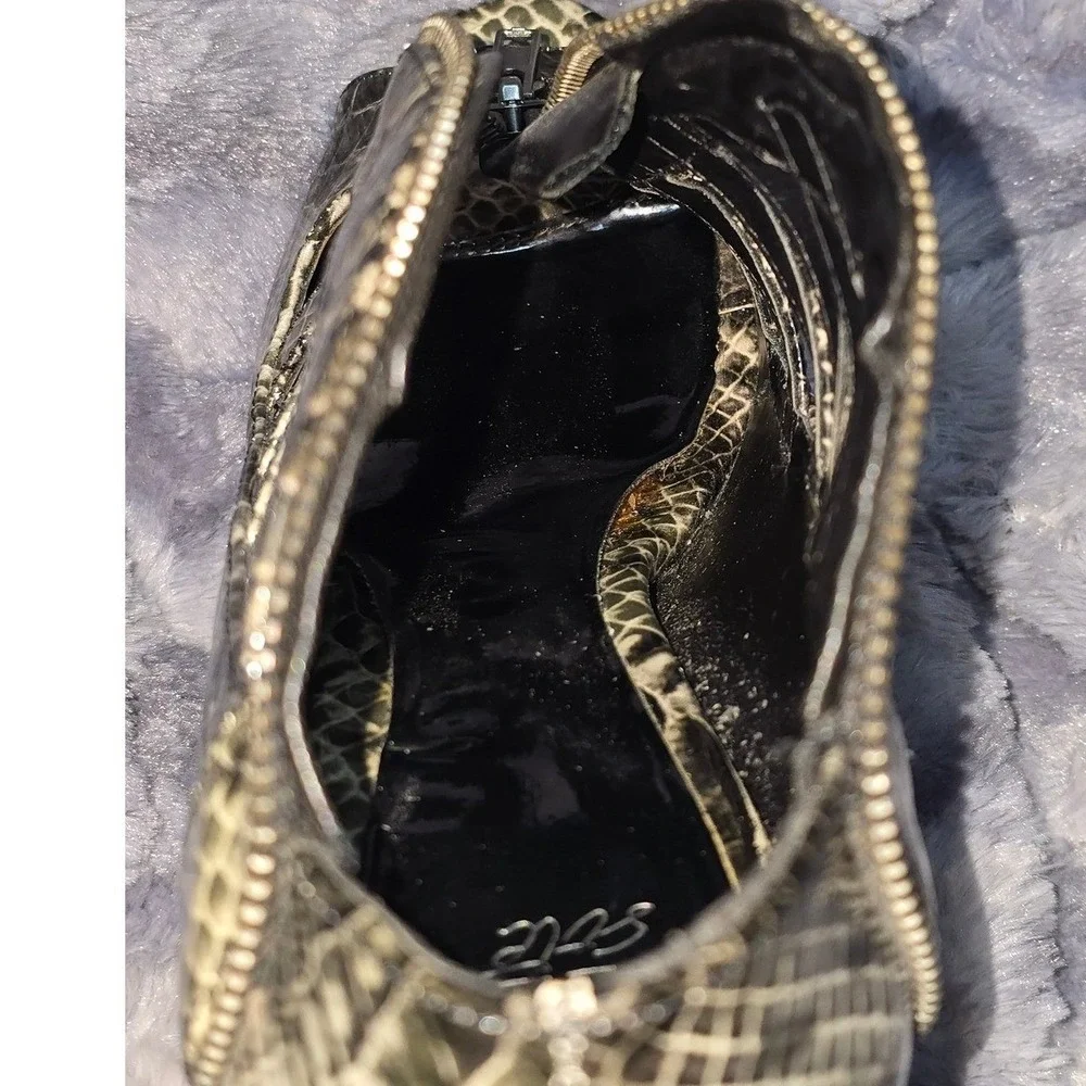 BKE Sole Finella Black Snake Patent PU Peep Toe Zipper Heels‎ Booties Size 9